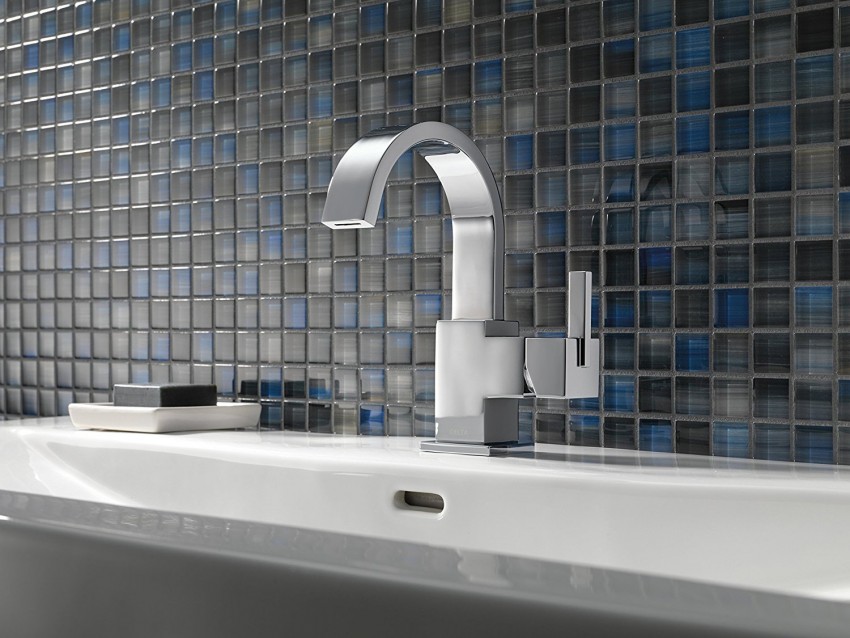 Комплект смесителей - как подобрать стильный комплект подходящий под дизайн интерьера ванной комнаты (120 фото)