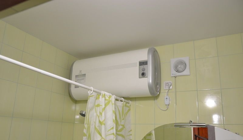 Розетка в ванной: правильная установка своими руками и требования безопасности (80 фото)