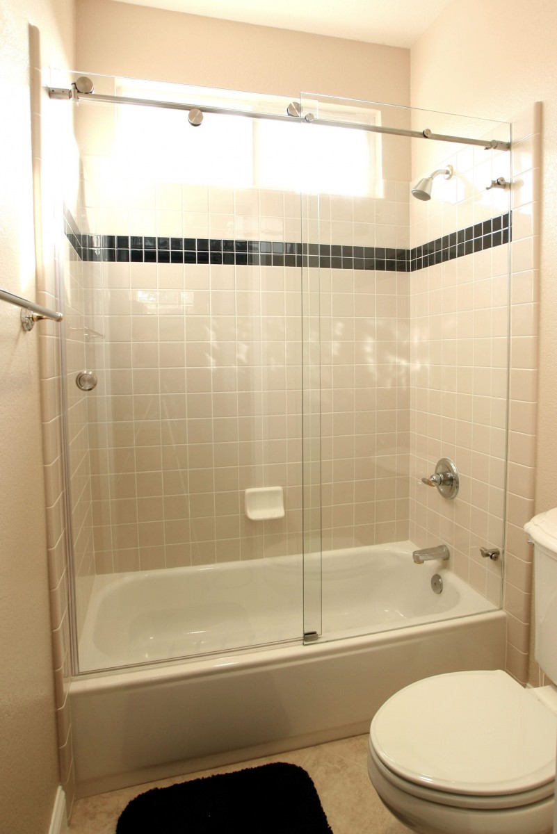 Стекло для ванной: шторки, дверцы, экраны и методы использования каленого стекла (100 фото)